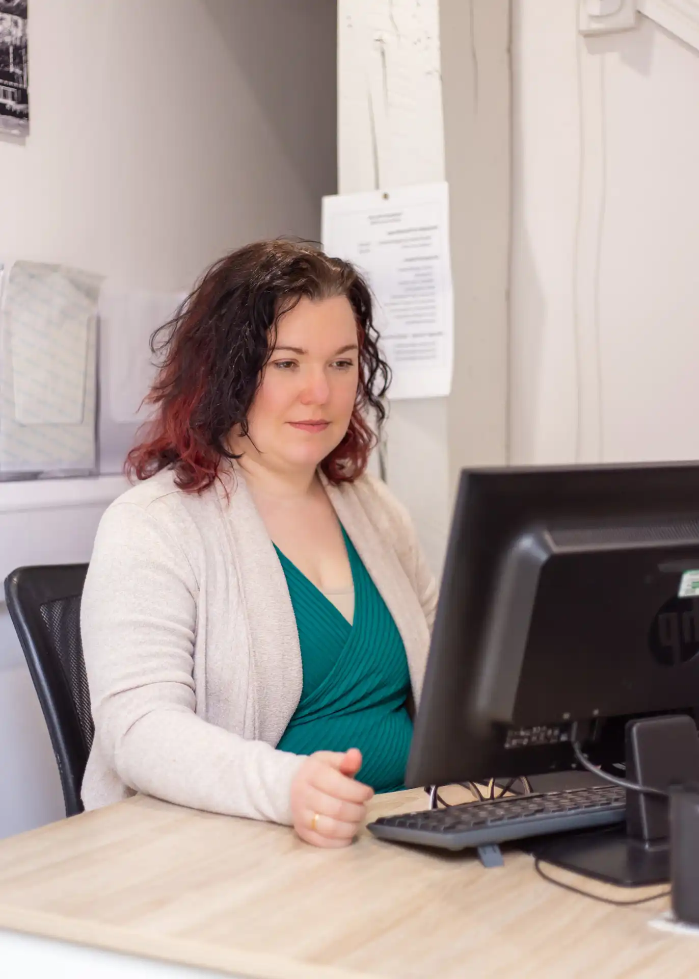 Helena Clinkscales of Optimised Office at work